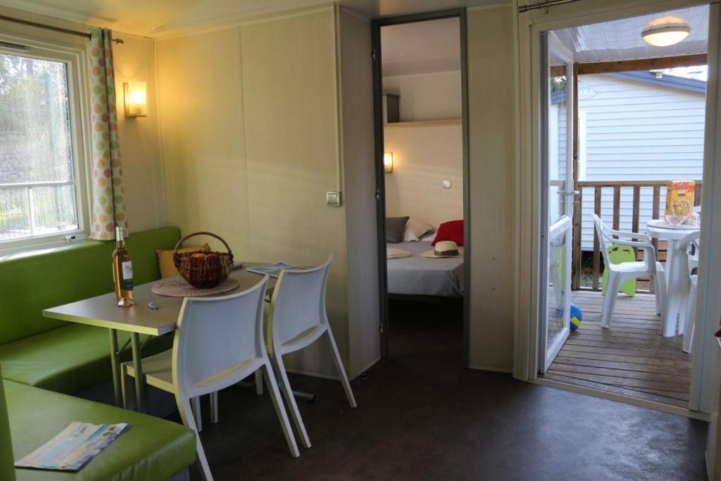 Camping Parc Mogador Sanary-sur-Mer Exterior photo
